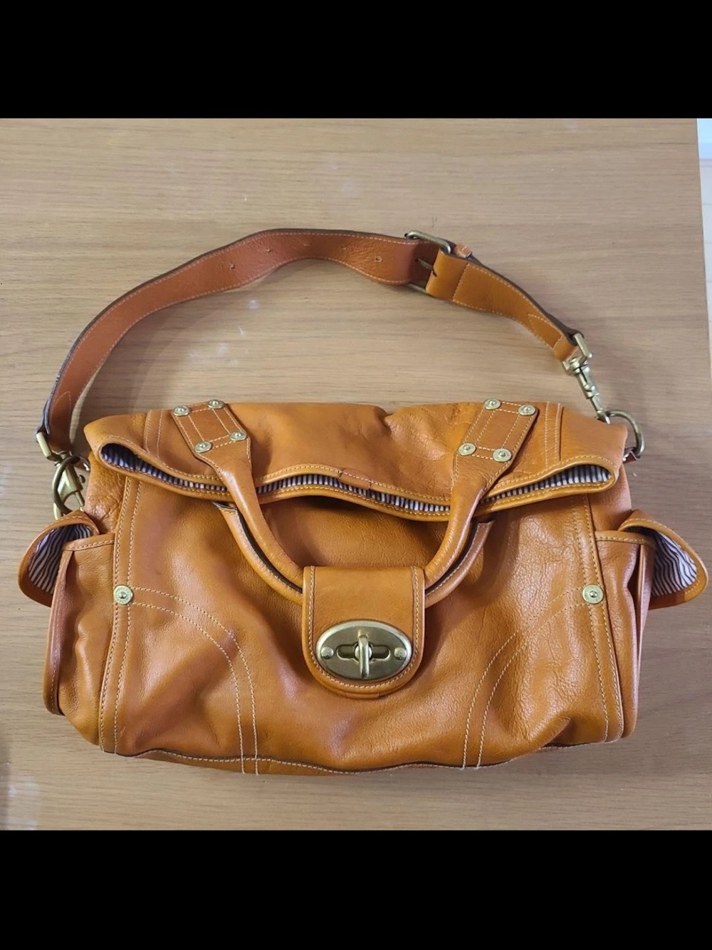 Mulberry Tan Leather Shoulder Bag with Turn-Lock Detail